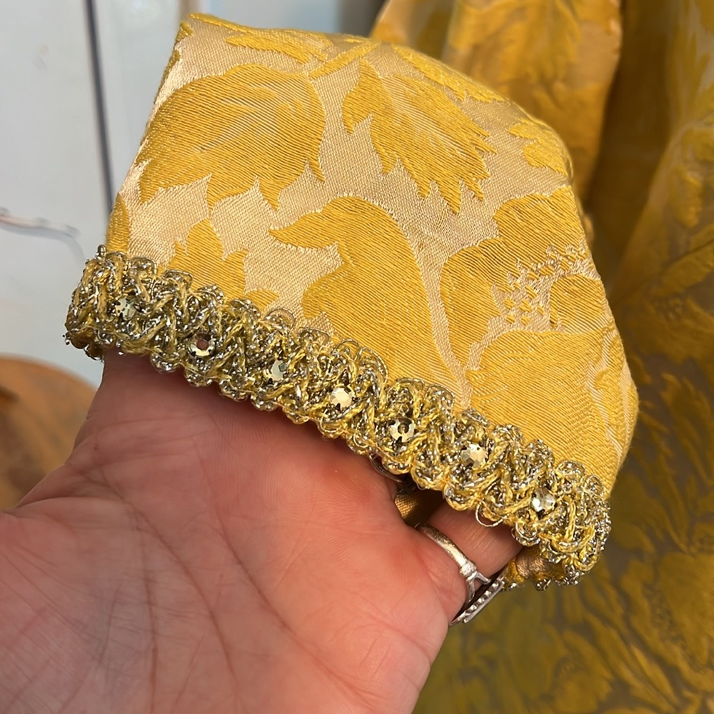 Gorgeous Vintage Leslie Fay Original Lemon Yellow Brocade Dress. - Picture 5 of 8